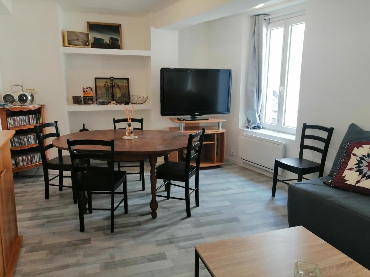 F Logement Entier Courtenay  Eksteriør billede
